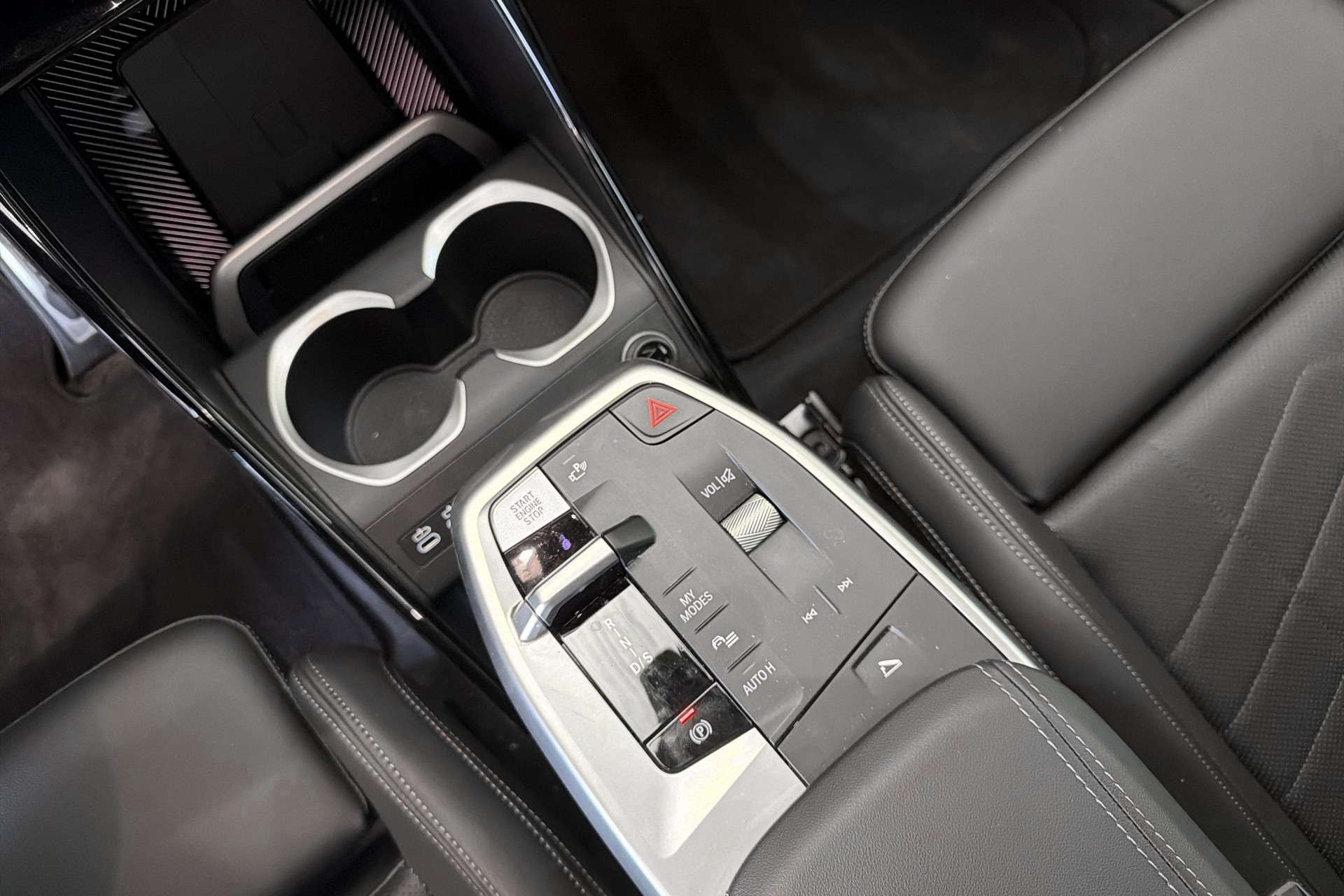 BMW X1 xDrive 23i 48V M Sport Pro-image-14