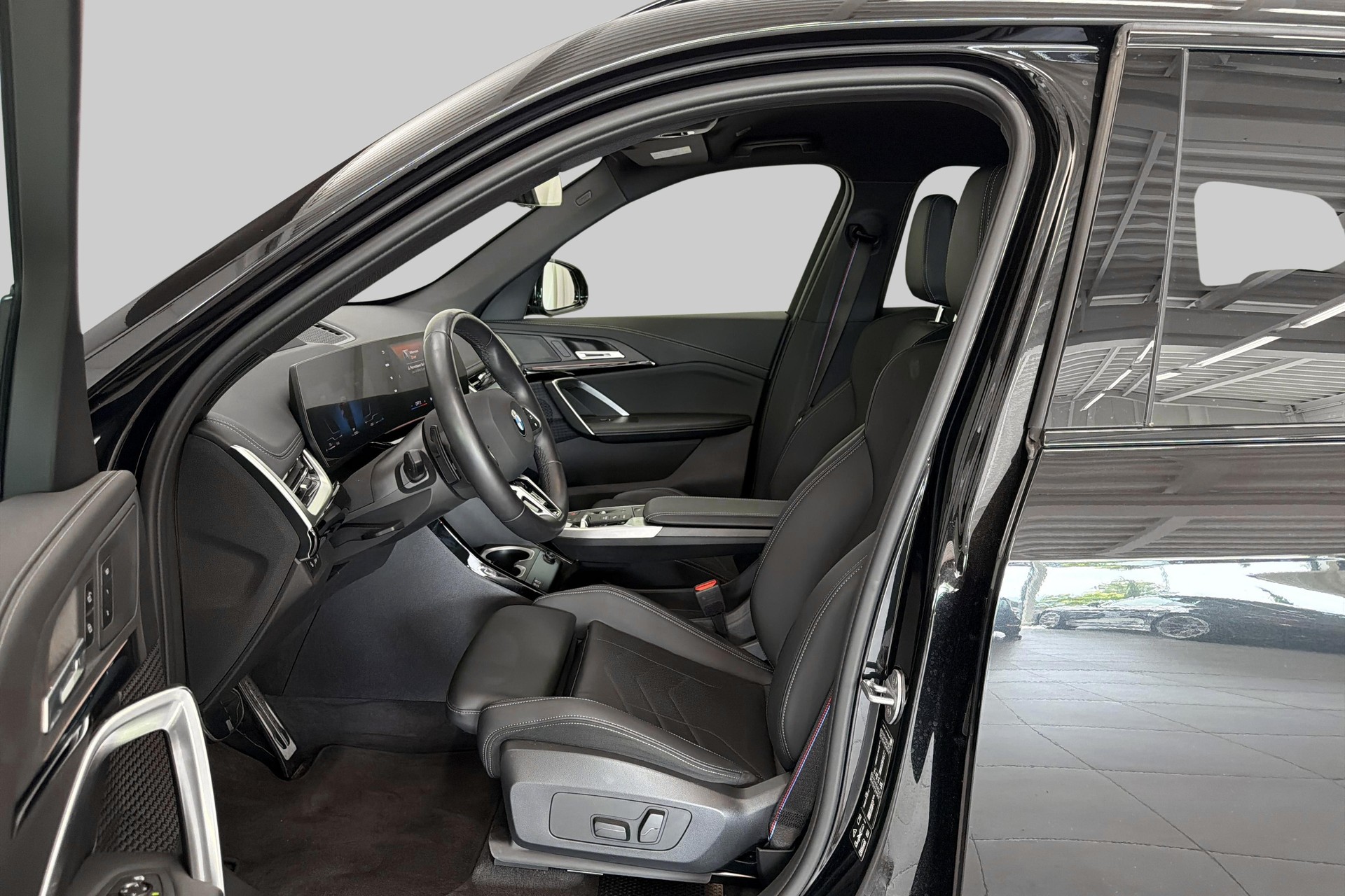 BMW X1 xDrive 23i 48V M Sport Pro-image-7