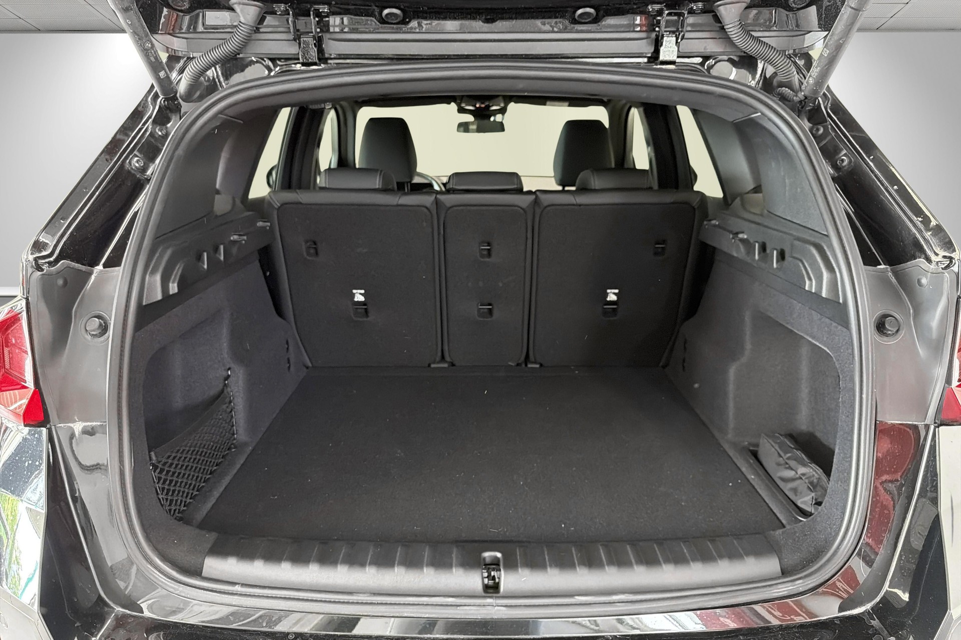 BMW X1 xDrive 23i 48V M Sport Pro-image-17