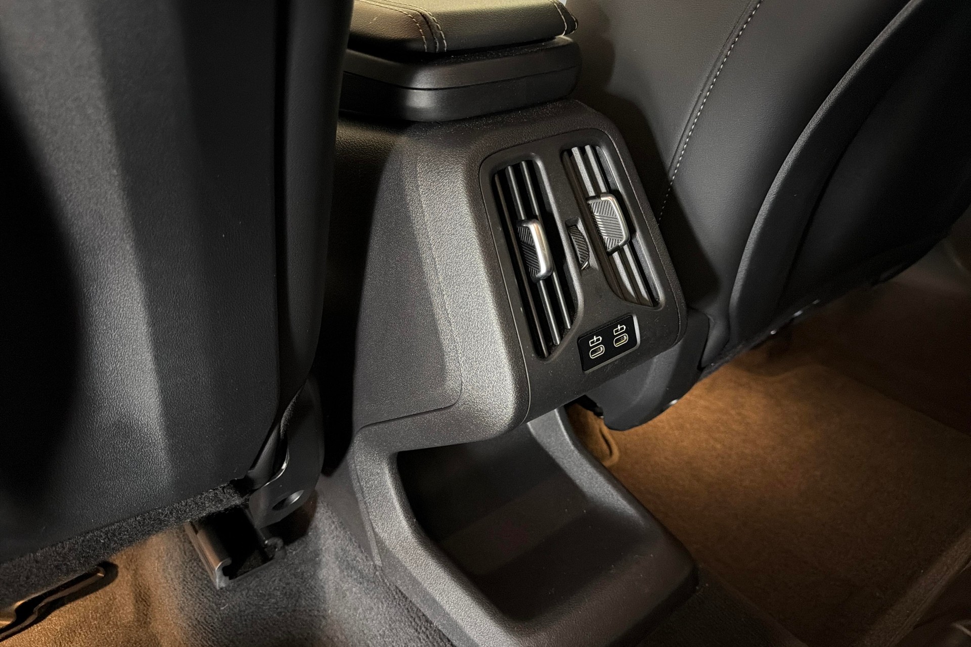 BMW X1 xDrive 23i 48V M Sport Pro-image-23