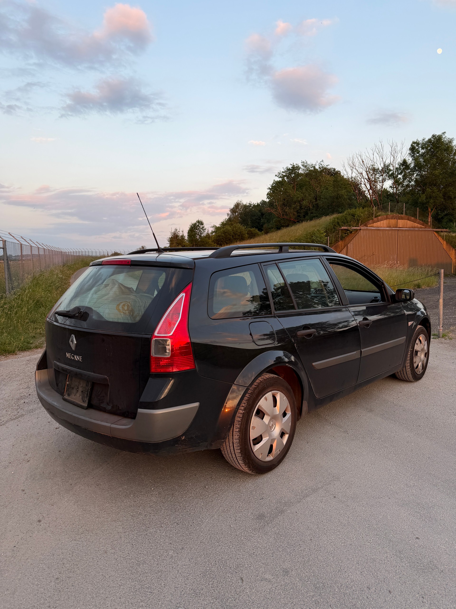 RENAULT Mégane Break 2.0 16V Expression-image-6
