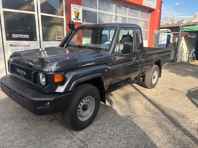 TOYOTA GRJ 79