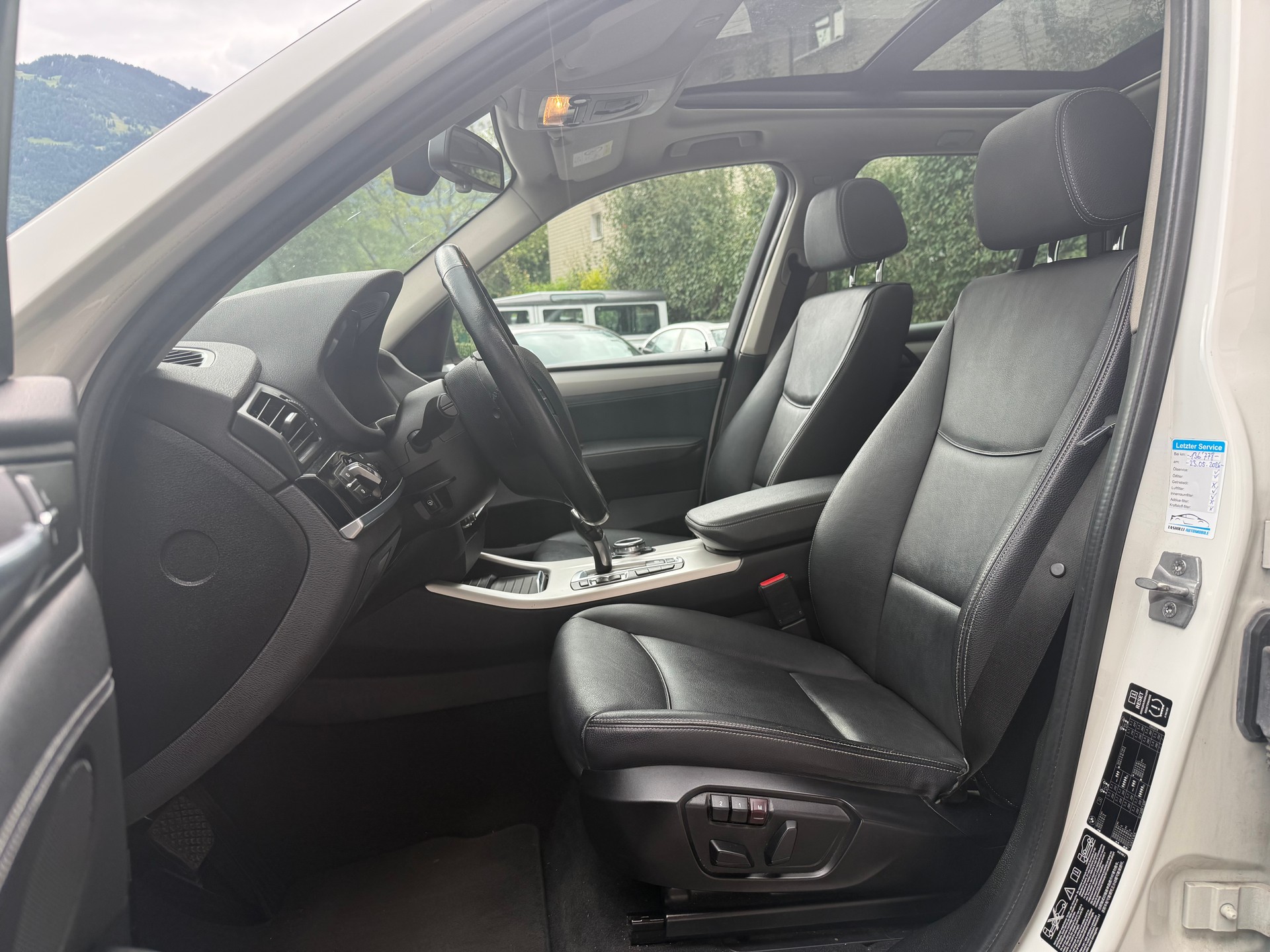 BMW X3 xDrive 20d-image-11