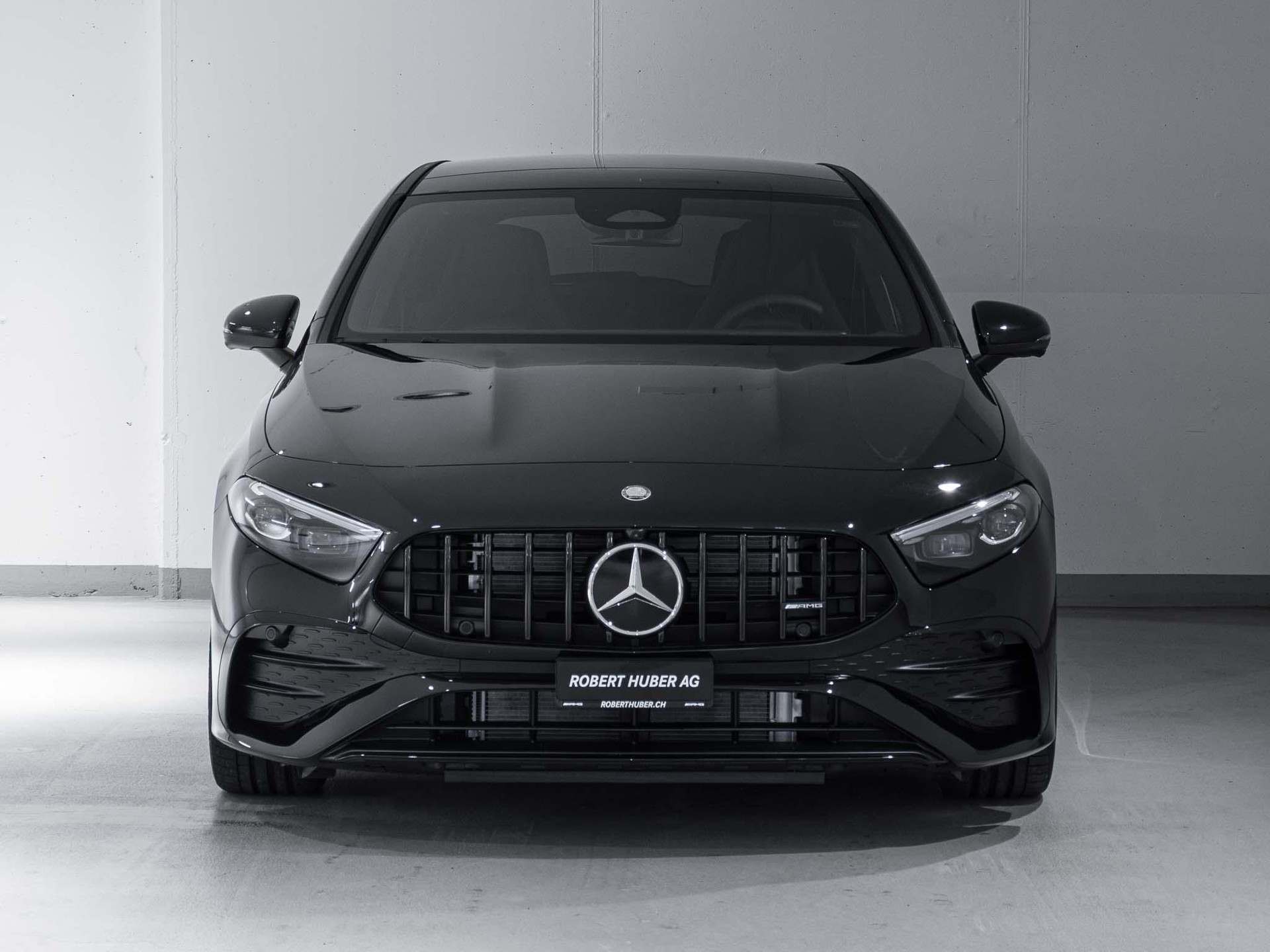 MERCEDES-BENZ A 35 AMG 4MATIC-image-2