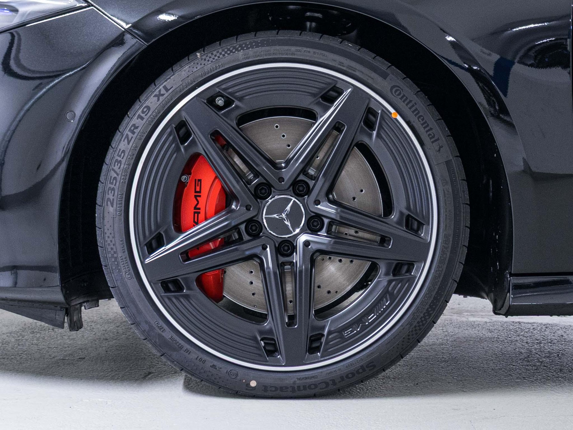 MERCEDES-BENZ A 35 AMG 4MATIC-image-13