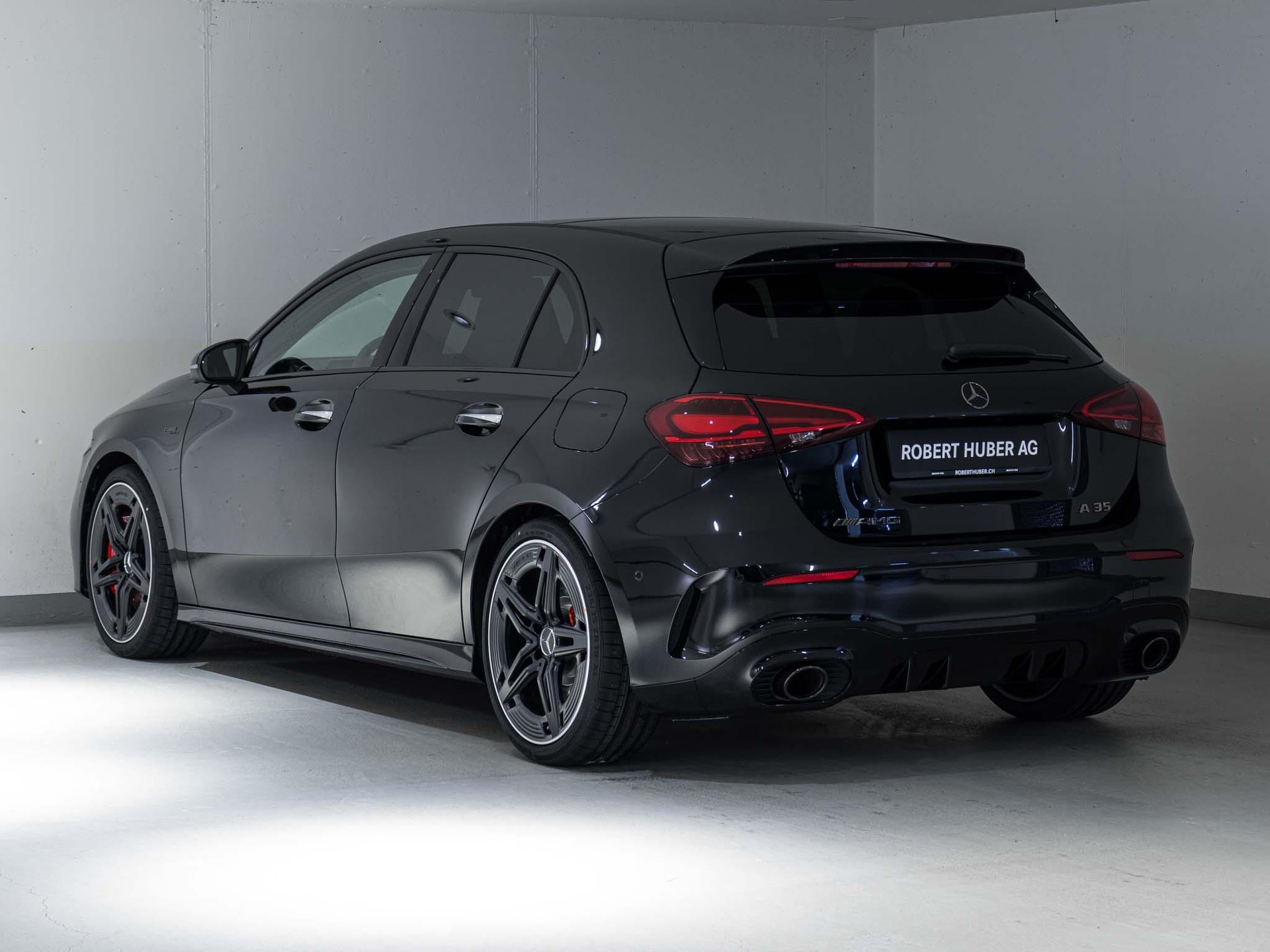 MERCEDES-BENZ A 35 AMG 4MATIC-image-3