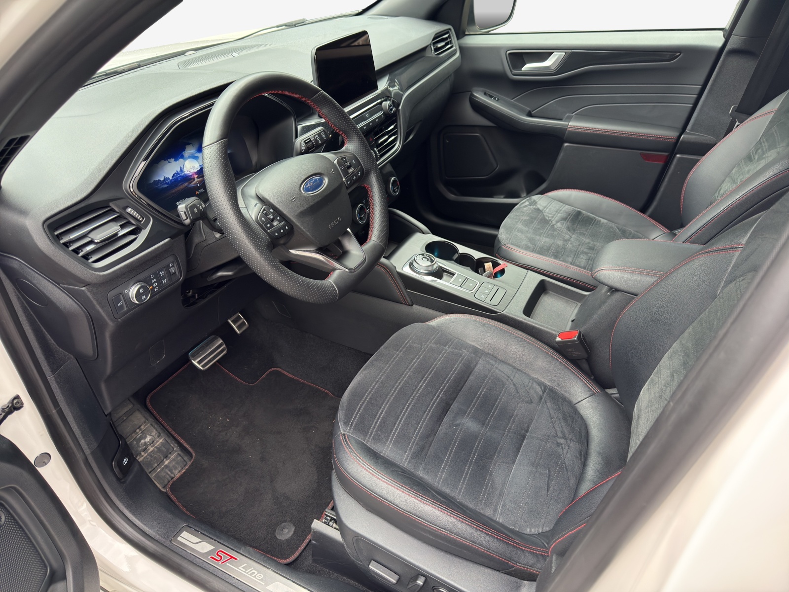 FORD Kuga 2.5 FHEV ST-Line X 4WD-image-7
