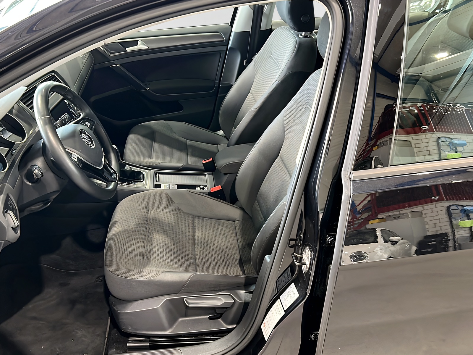 VW Golf 1.4 TSI Highline DSG**Tempomat ACC,Rückfahrtkamera,Frisch ab MFK**-image-7