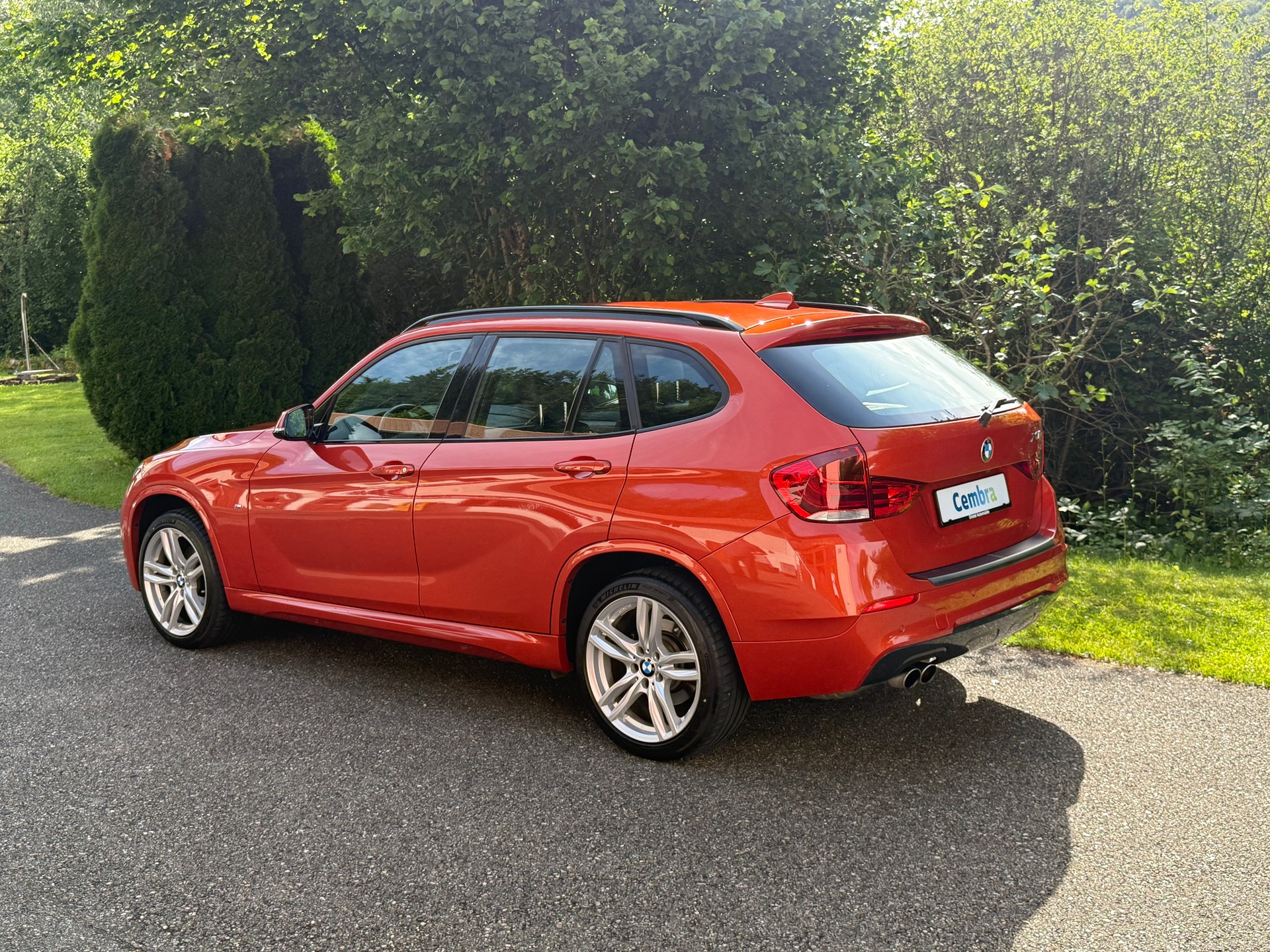 BMW X1 xDrive 28i Sport Line-image-2