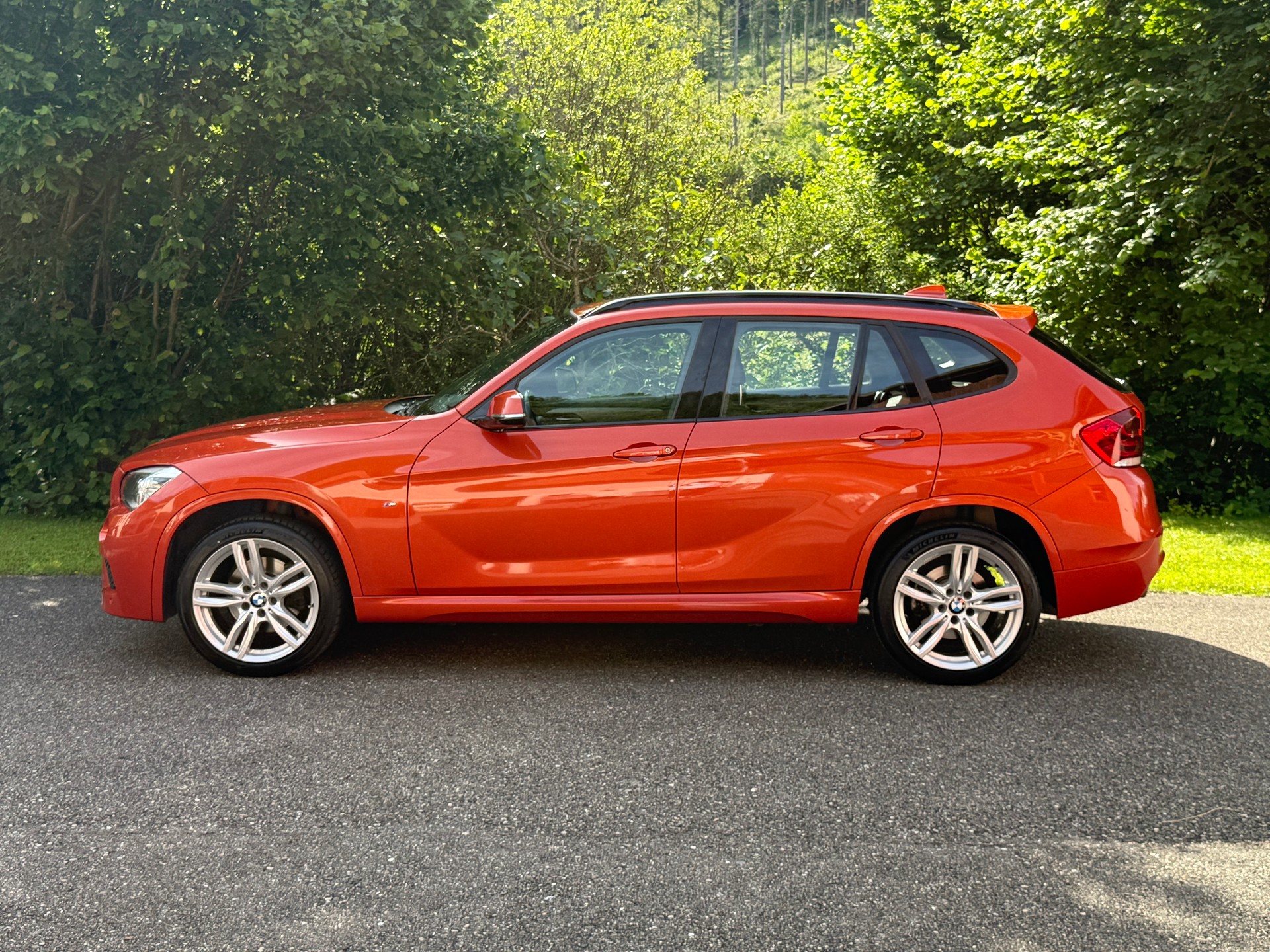 BMW X1 xDrive 28i Sport Line-image-1