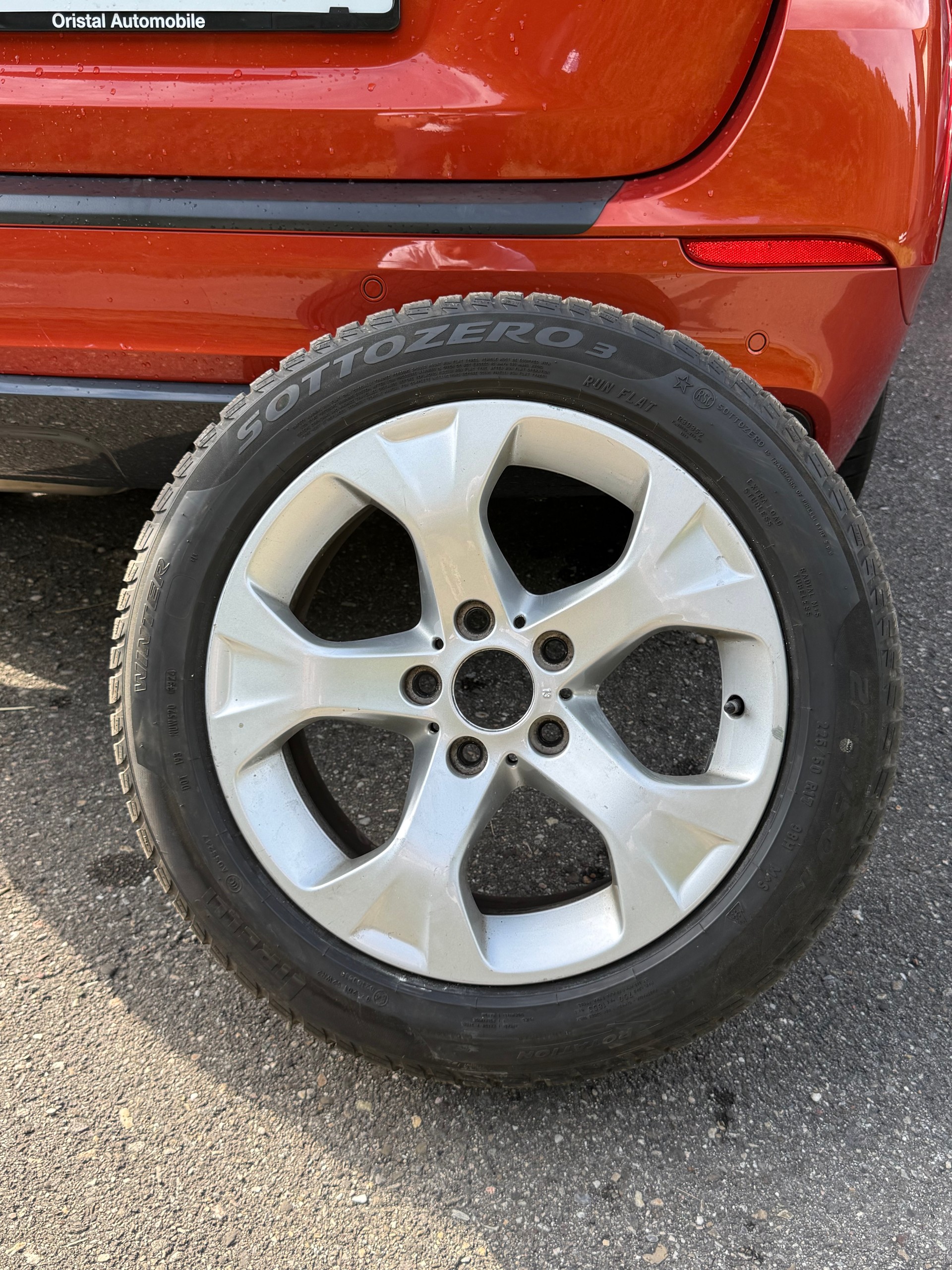 BMW X1 xDrive 28i Sport Line-image-13