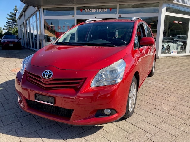 TOYOTA Verso 1.8 Linea Sol-image-1
