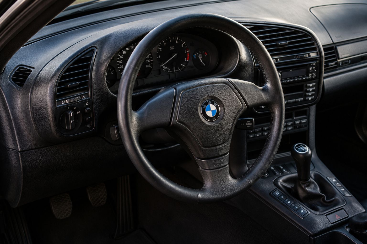 BMW 328i e36 Touring-image-4