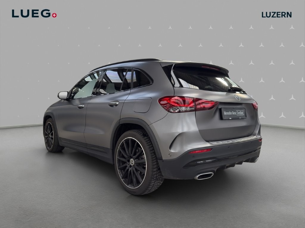 MERCEDES-BENZ GLA 250 4Matic AMG Line 8G-DCT-image-2
