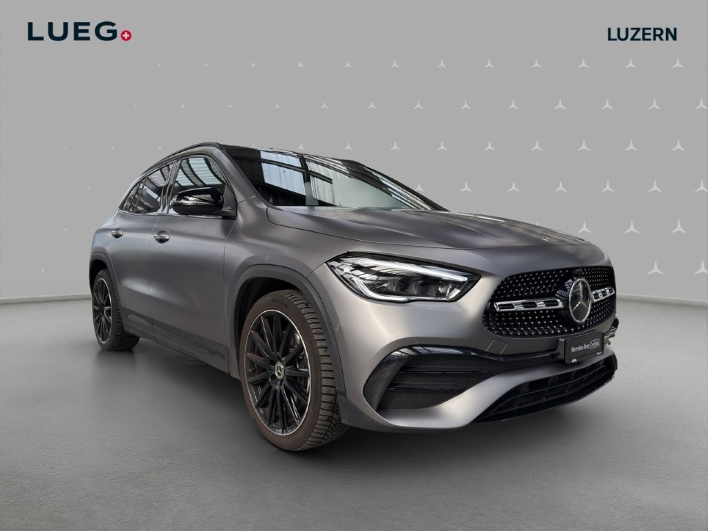 MERCEDES-BENZ GLA 250 4Matic AMG Line 8G-DCT-image-4