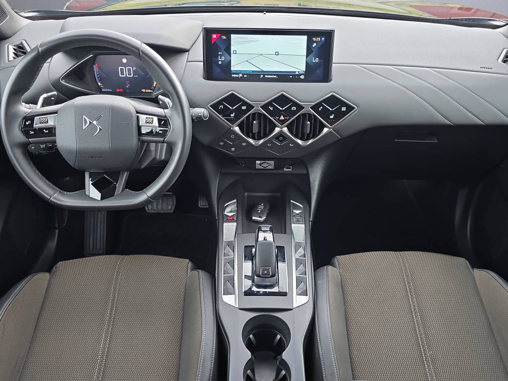 DS AUTOMOBILES DS3 Crossback 1.2 130 Bastille-image-12