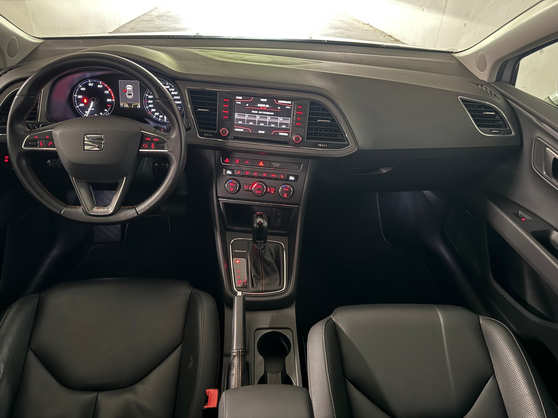 SEAT Leon ST 1.8 TSI X-Perience 4Drive DSG-image-10