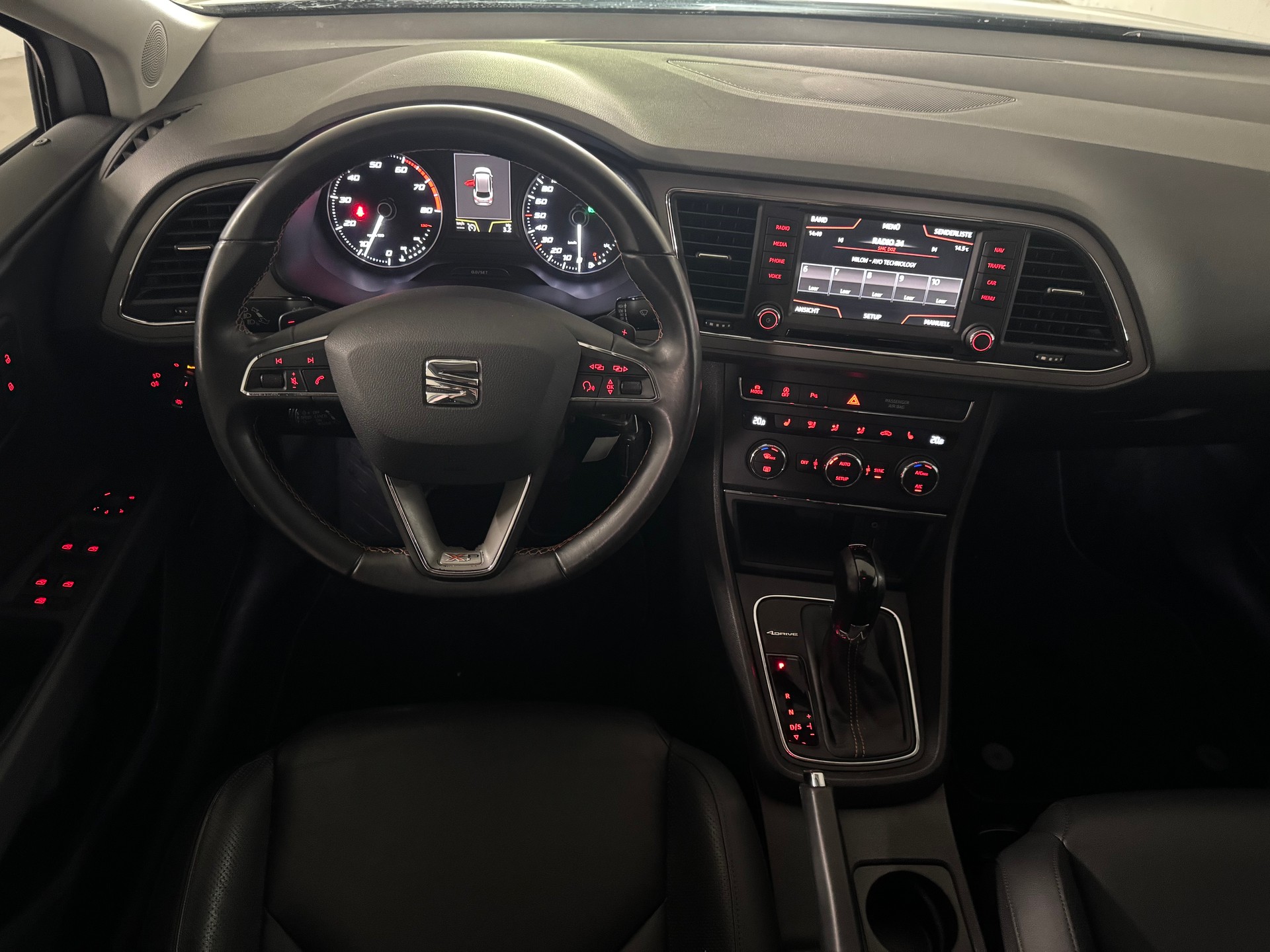 SEAT Leon ST 1.8 TSI X-Perience 4Drive DSG-image-12