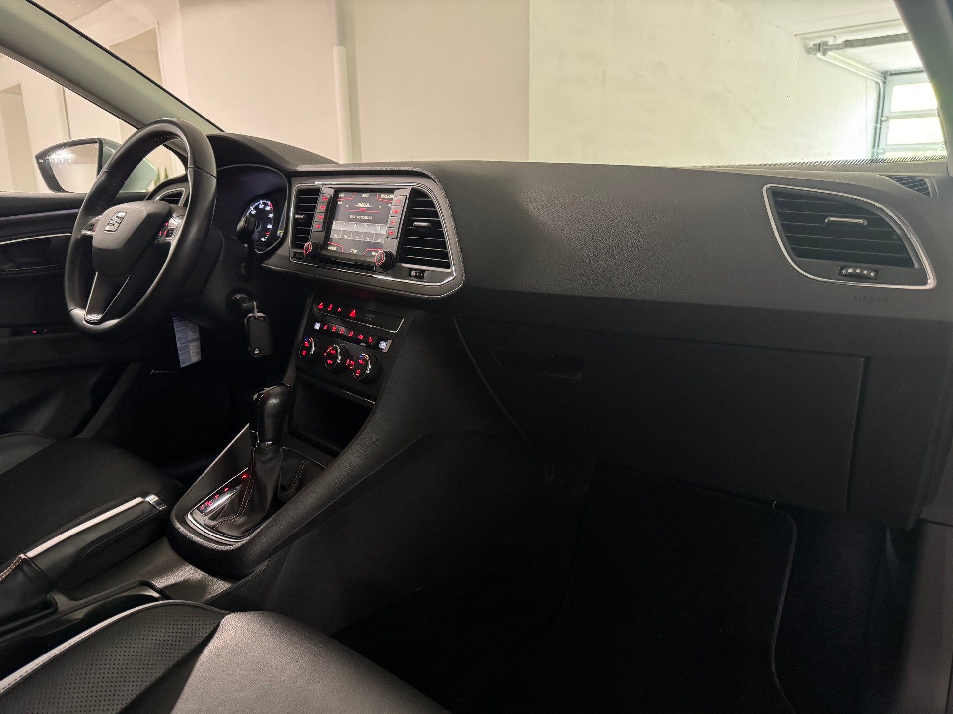 SEAT Leon ST 1.8 TSI X-Perience 4Drive DSG-image-11