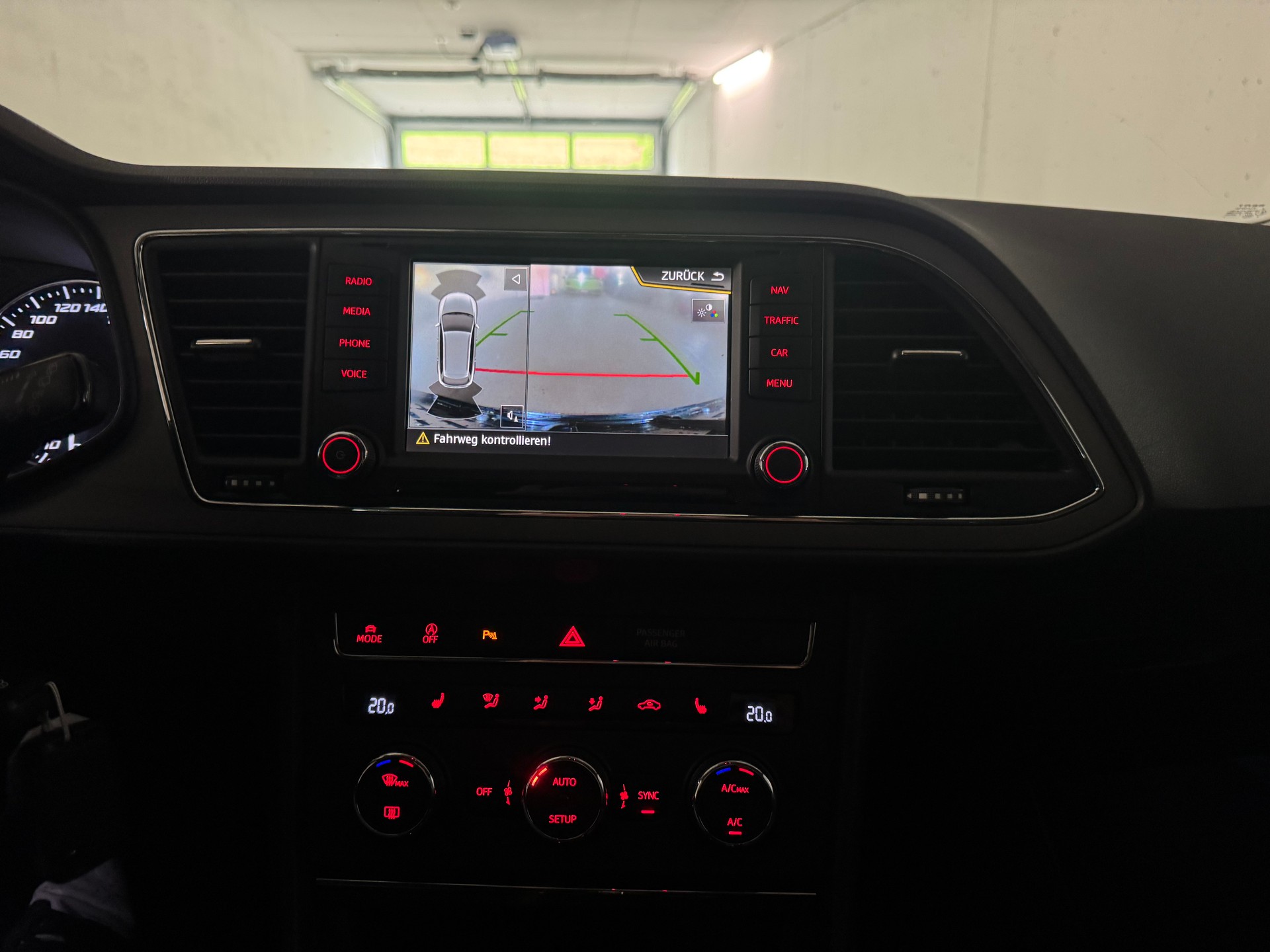 SEAT Leon ST 1.8 TSI X-Perience 4Drive DSG-image-14
