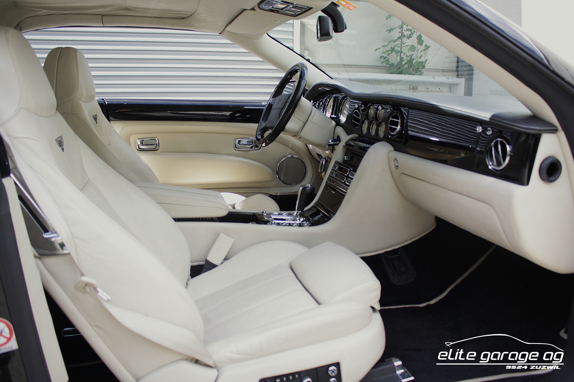 BENTLEY Azure-image-15