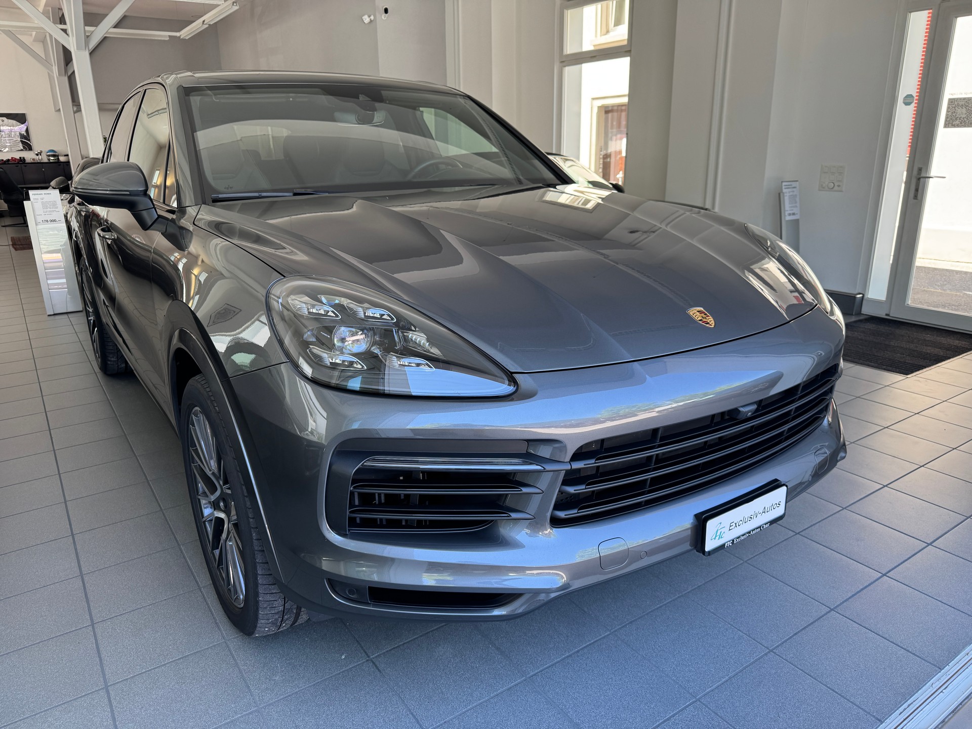 PORSCHE Cayenne