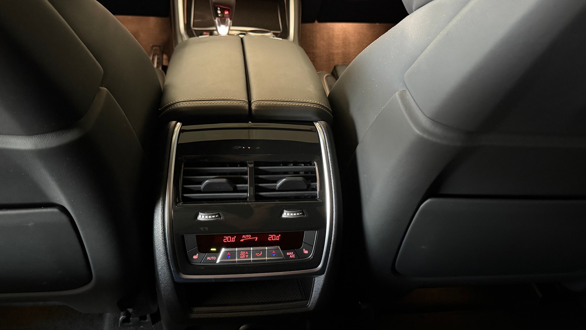 BMW X6M Competition M Individual-Fahrzeug-image-23