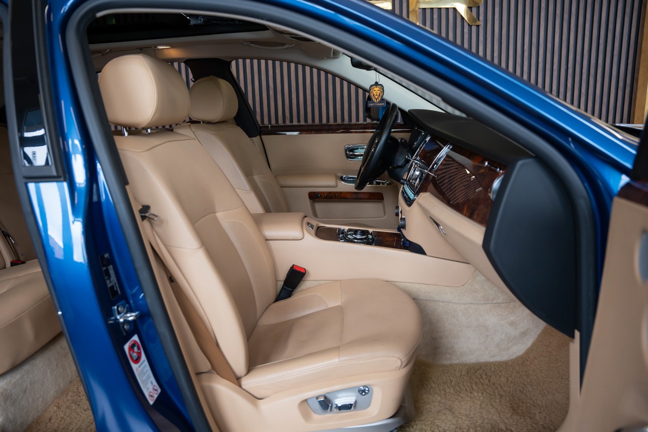 ROLLS-ROYCE Ghost 6.6 V12-image-16