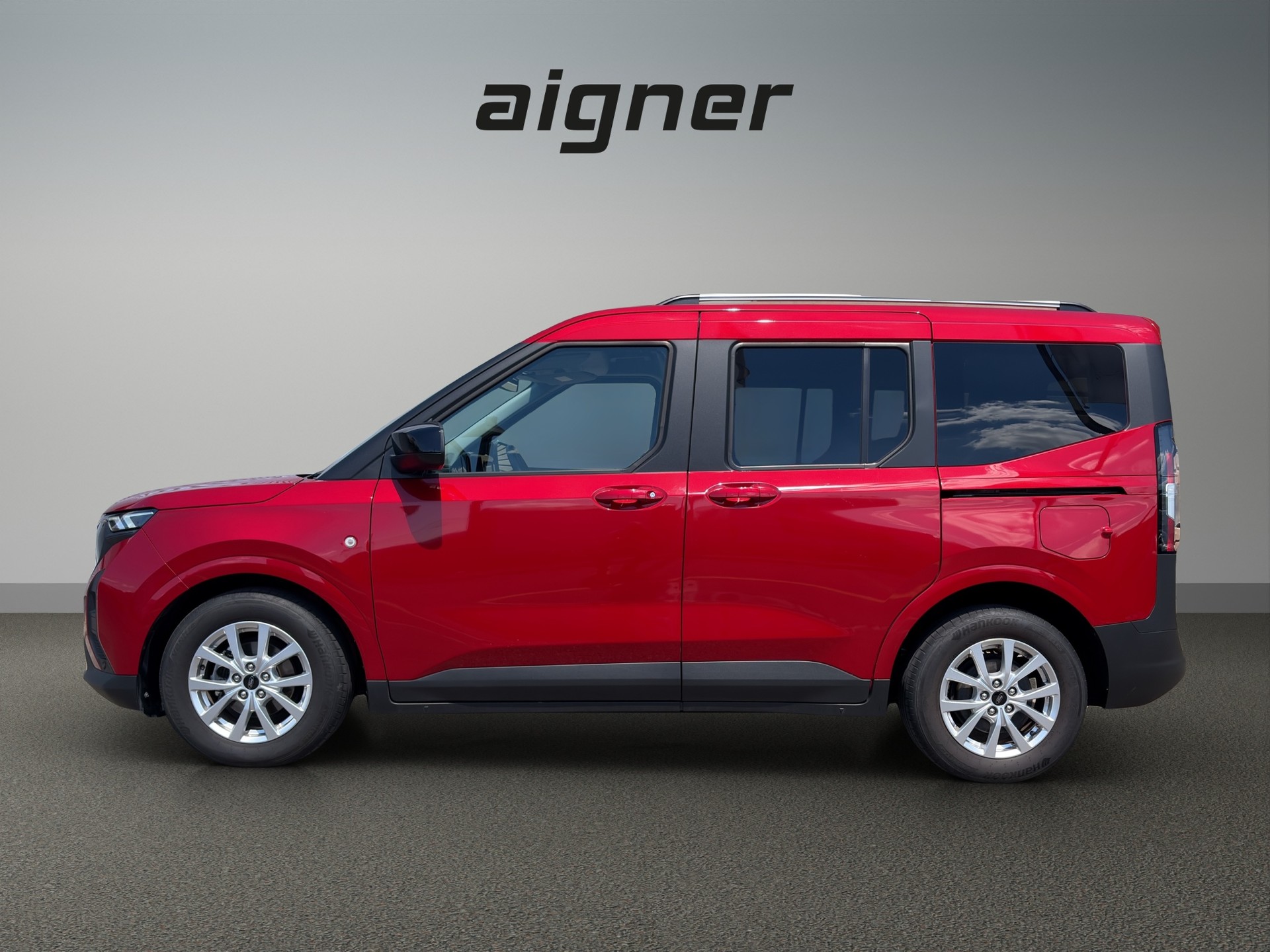 FORD Tourneo Courier 1.0 EcoBoost Titanium-showroom-element-1
