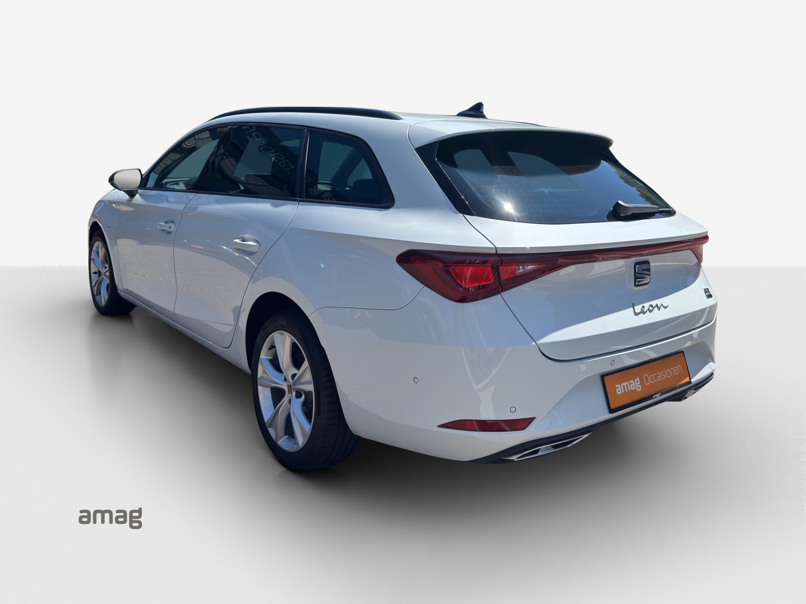 SEAT Leon ST 1.5 eHybrid pHEV DSG FR-showroom-element-2