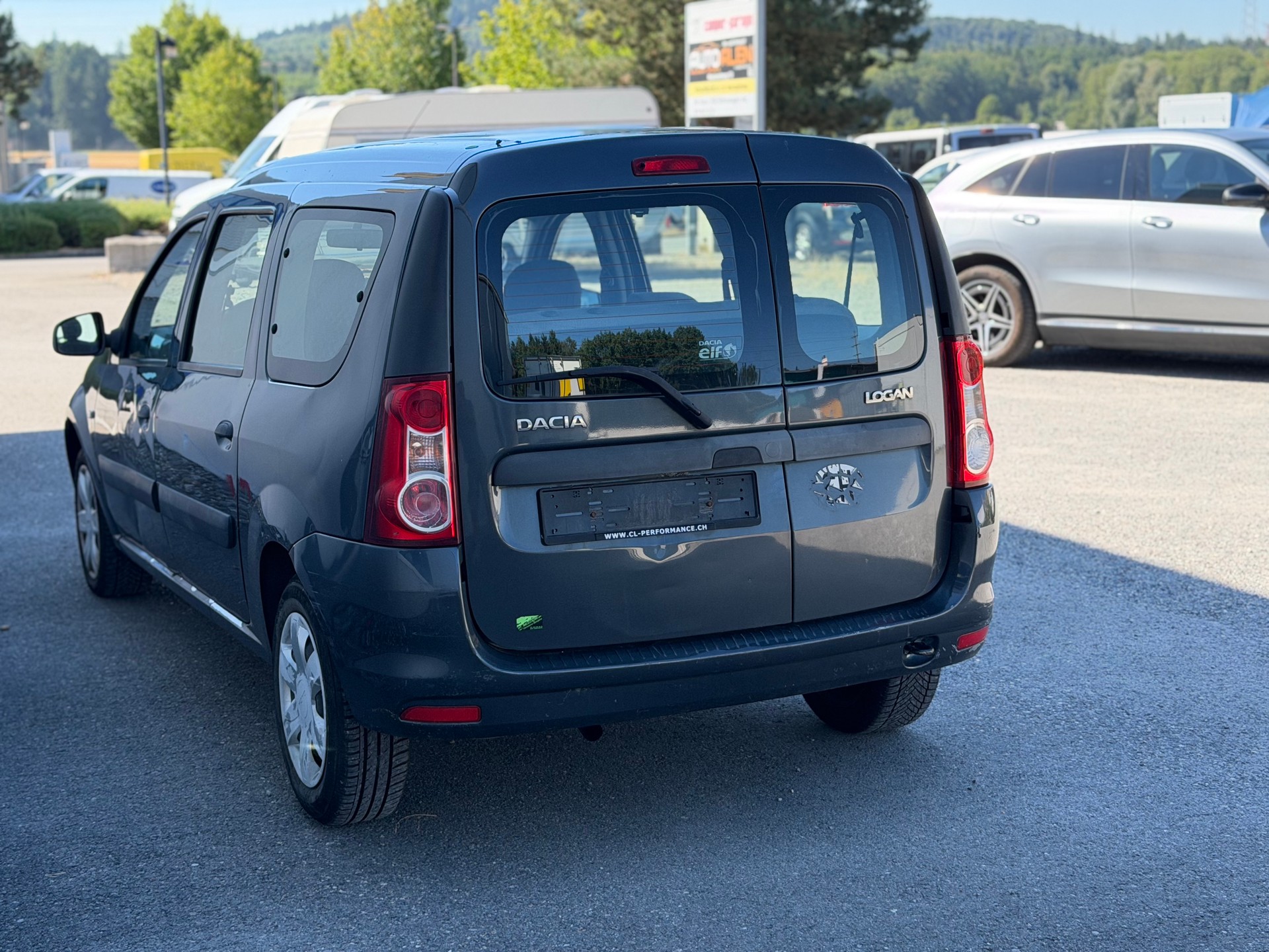 DACIA Logan 1.6 Ambiance-image-6