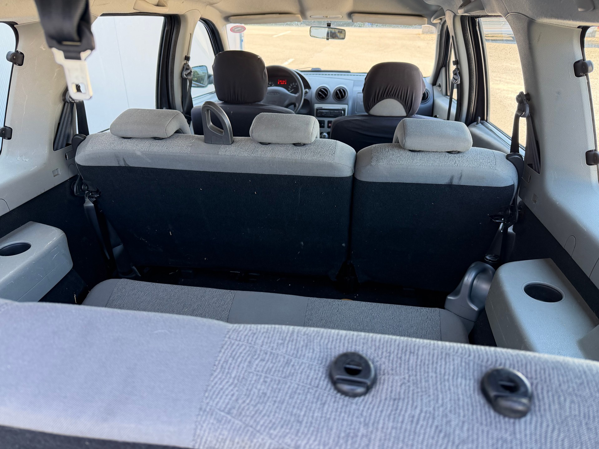 DACIA Logan 1.6 Ambiance-image-15
