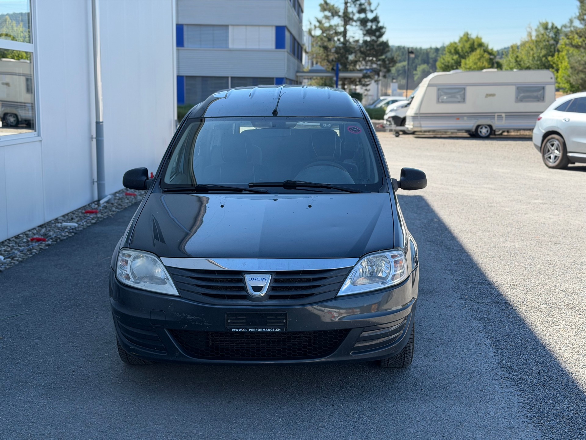 DACIA Logan 1.6 Ambiance-image-1