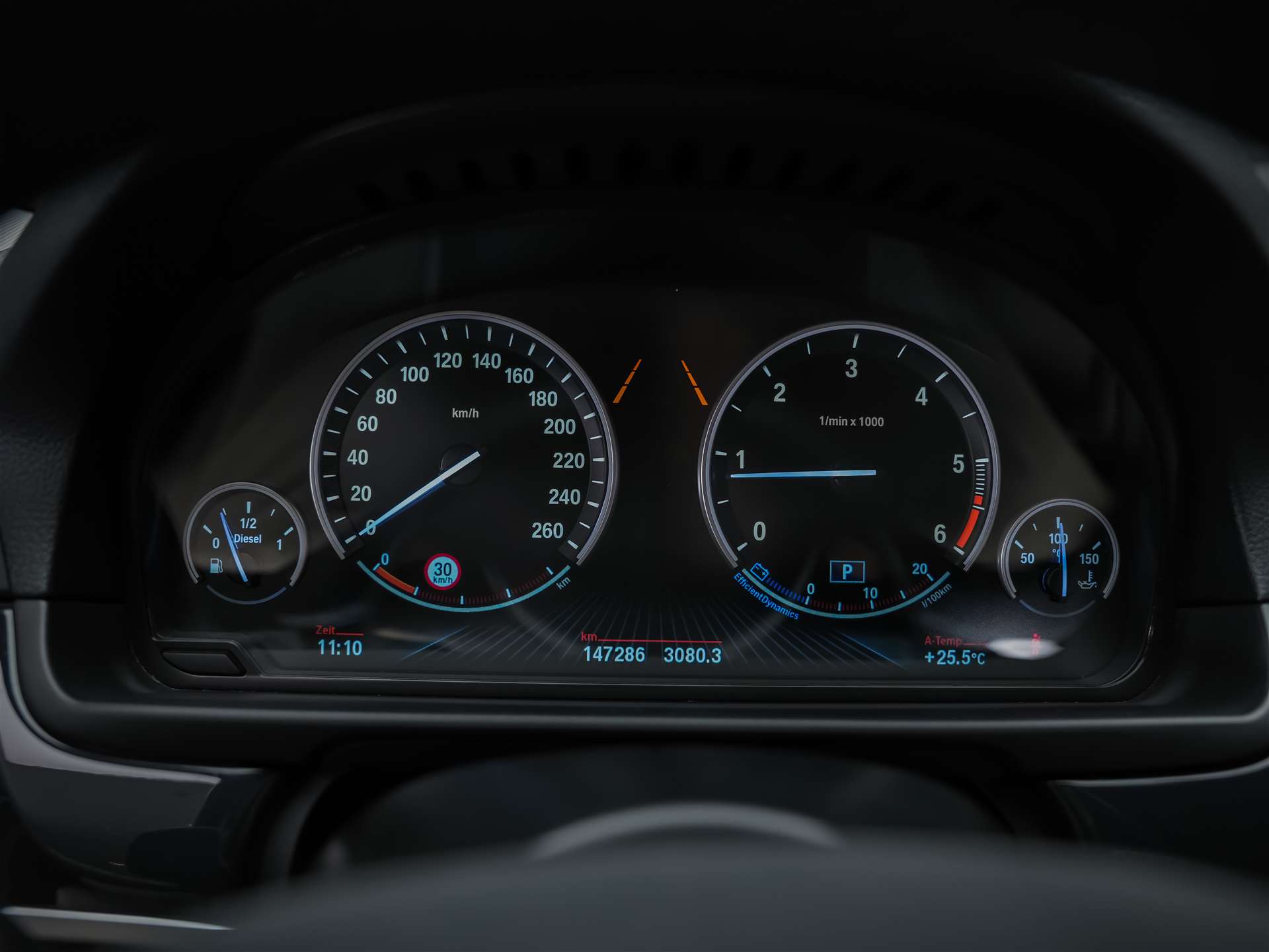 BMW 520d Touring xDrive Steptronic *CH Auto*El. Sitze*Sitzheizung*-image-30