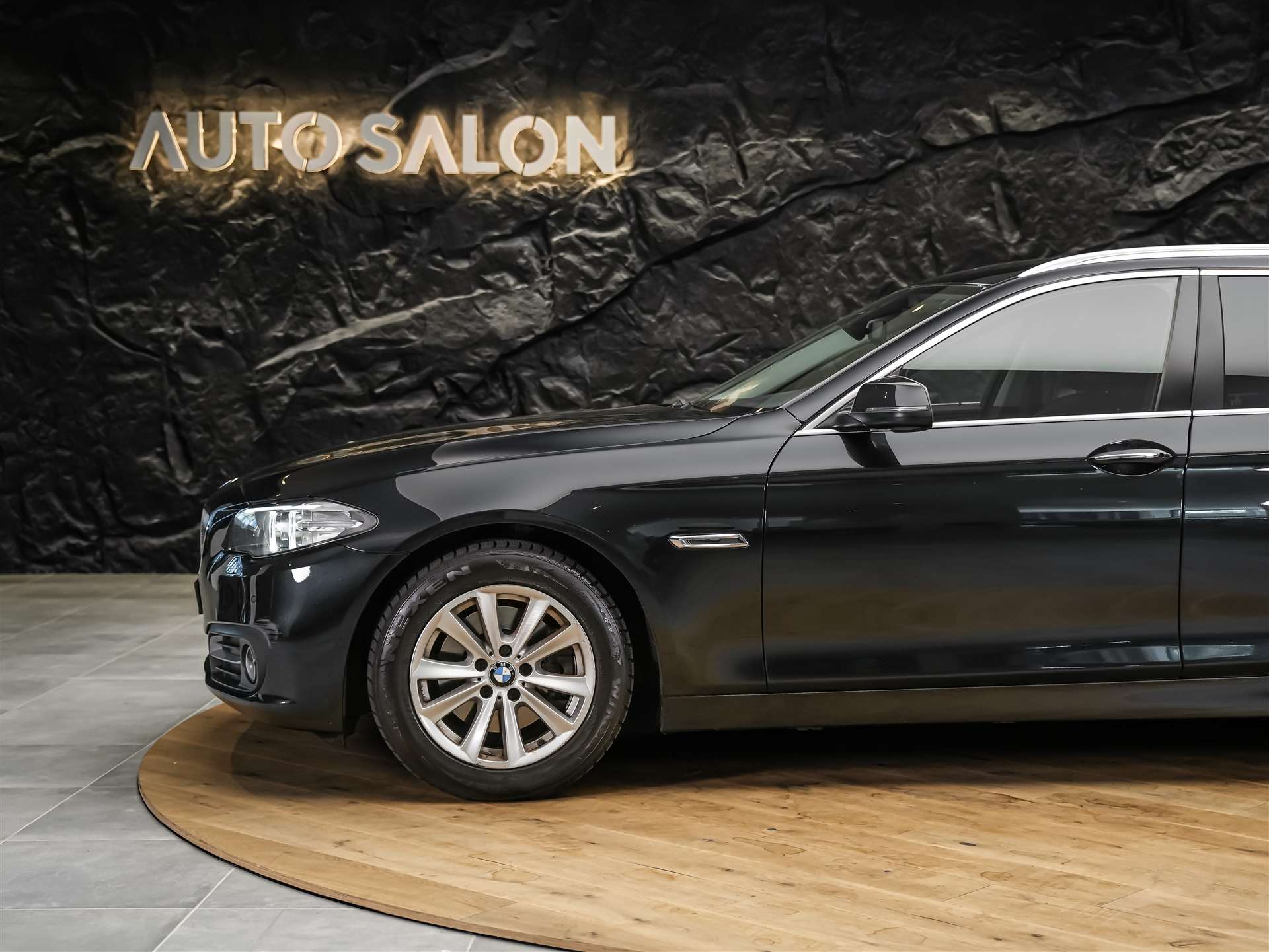 BMW 520d Touring xDrive Steptronic *CH Auto*El. Sitze*Sitzheizung*-image-15