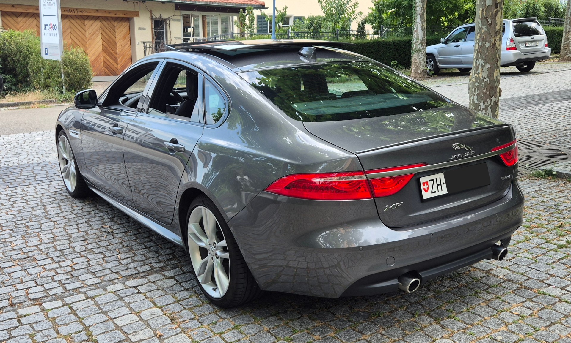 JAGUAR R-Sport 3.0d Checkheft-image-3
