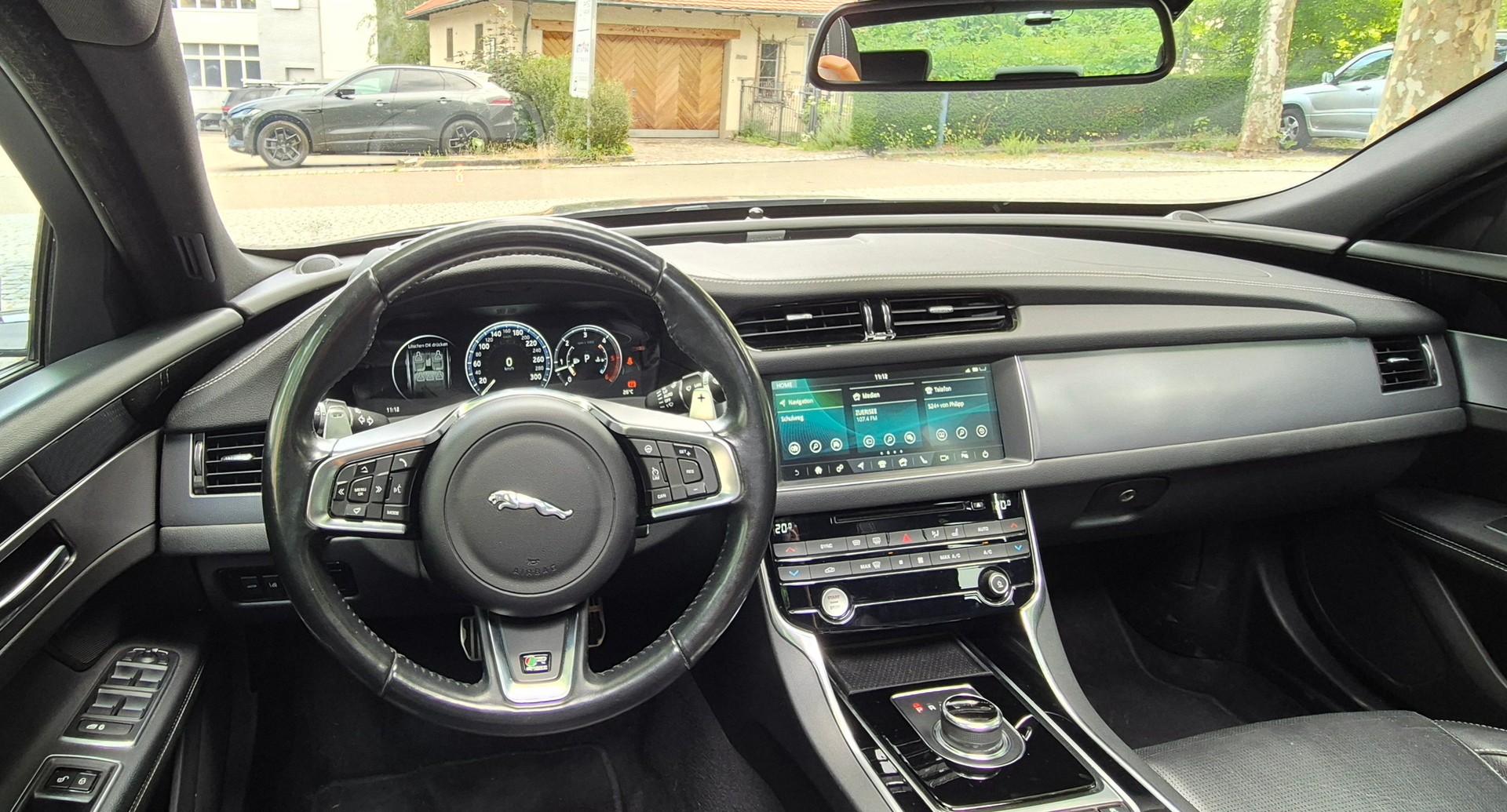 JAGUAR R-Sport 3.0d Checkheft-image-8