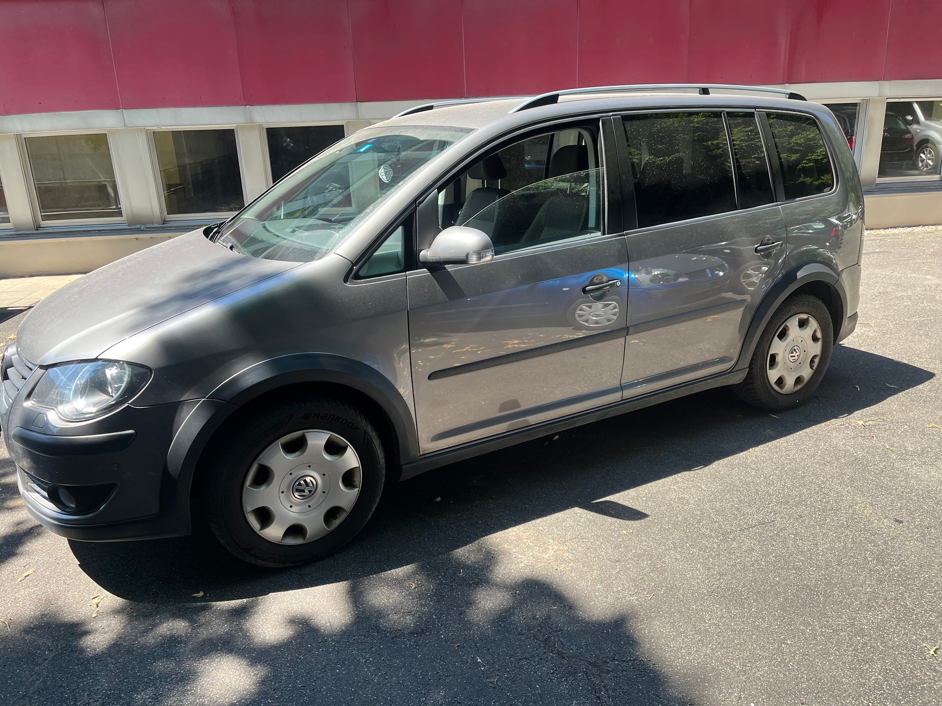 VW CrossTouran 1.4 TSI-image-1