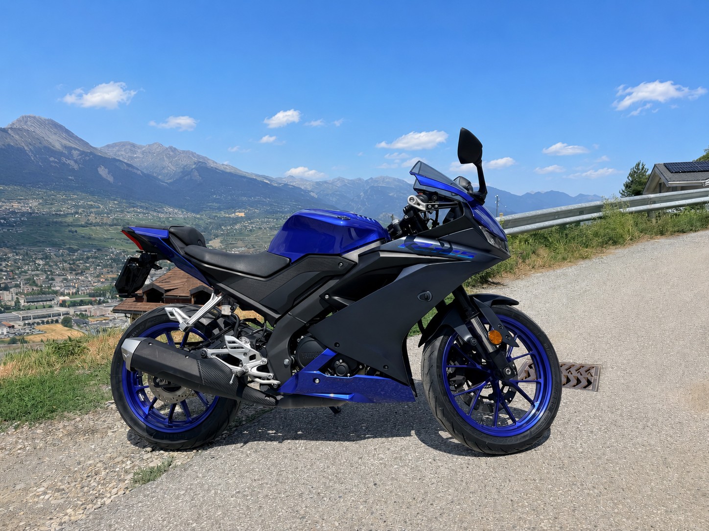 YAMAHA YZF-R 125 ABS-image-4