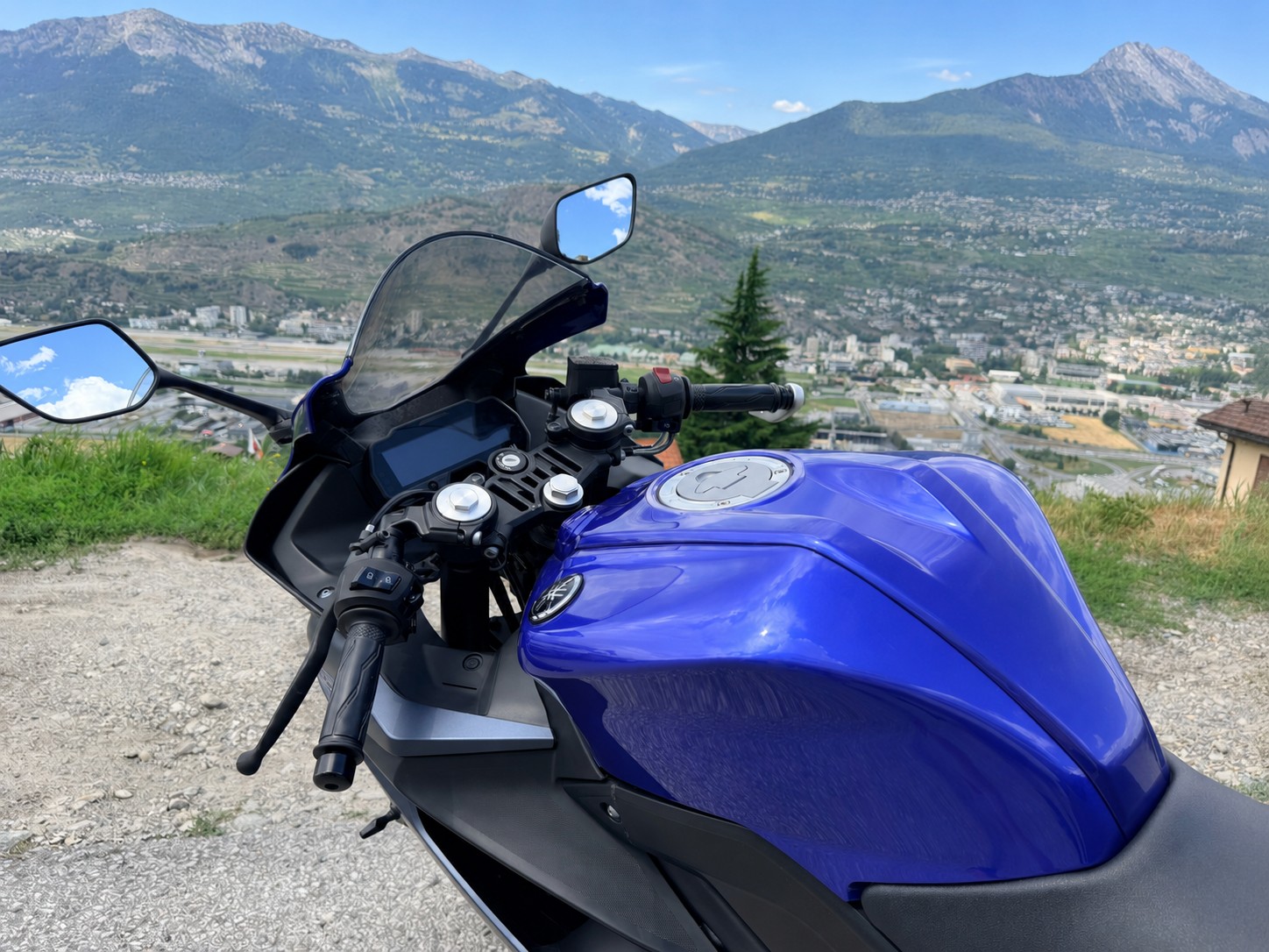 YAMAHA YZF-R 125 ABS-image-2