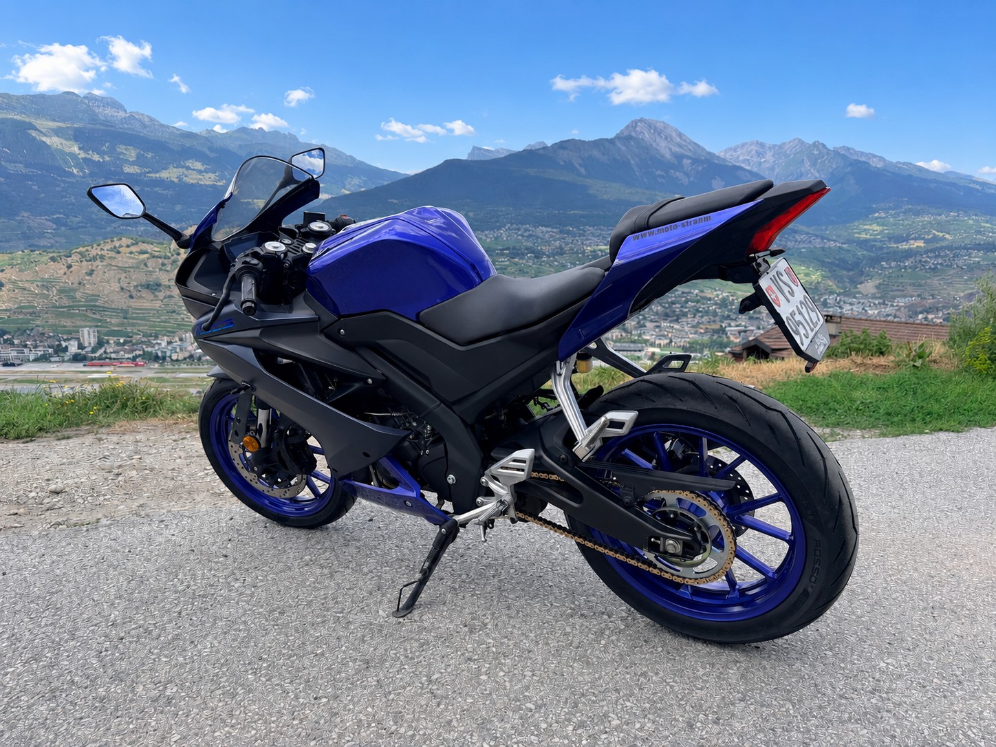 YAMAHA YZF-R 125 ABS-image-1