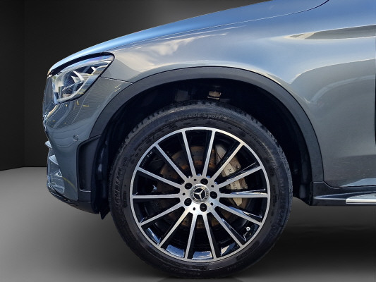 MERCEDES-BENZ GLC 300 de AMG Line 4M A-image-6