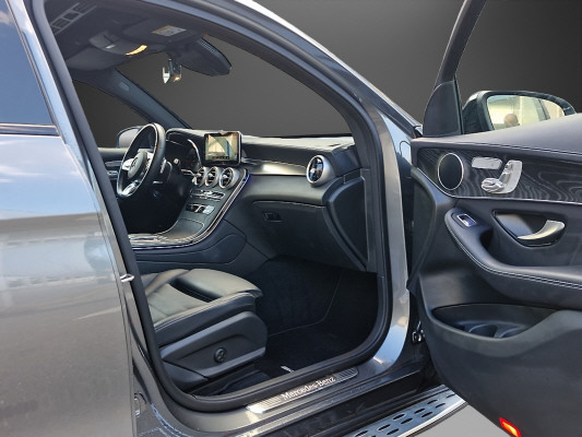 MERCEDES-BENZ GLC 300 de AMG Line 4M A-image-9