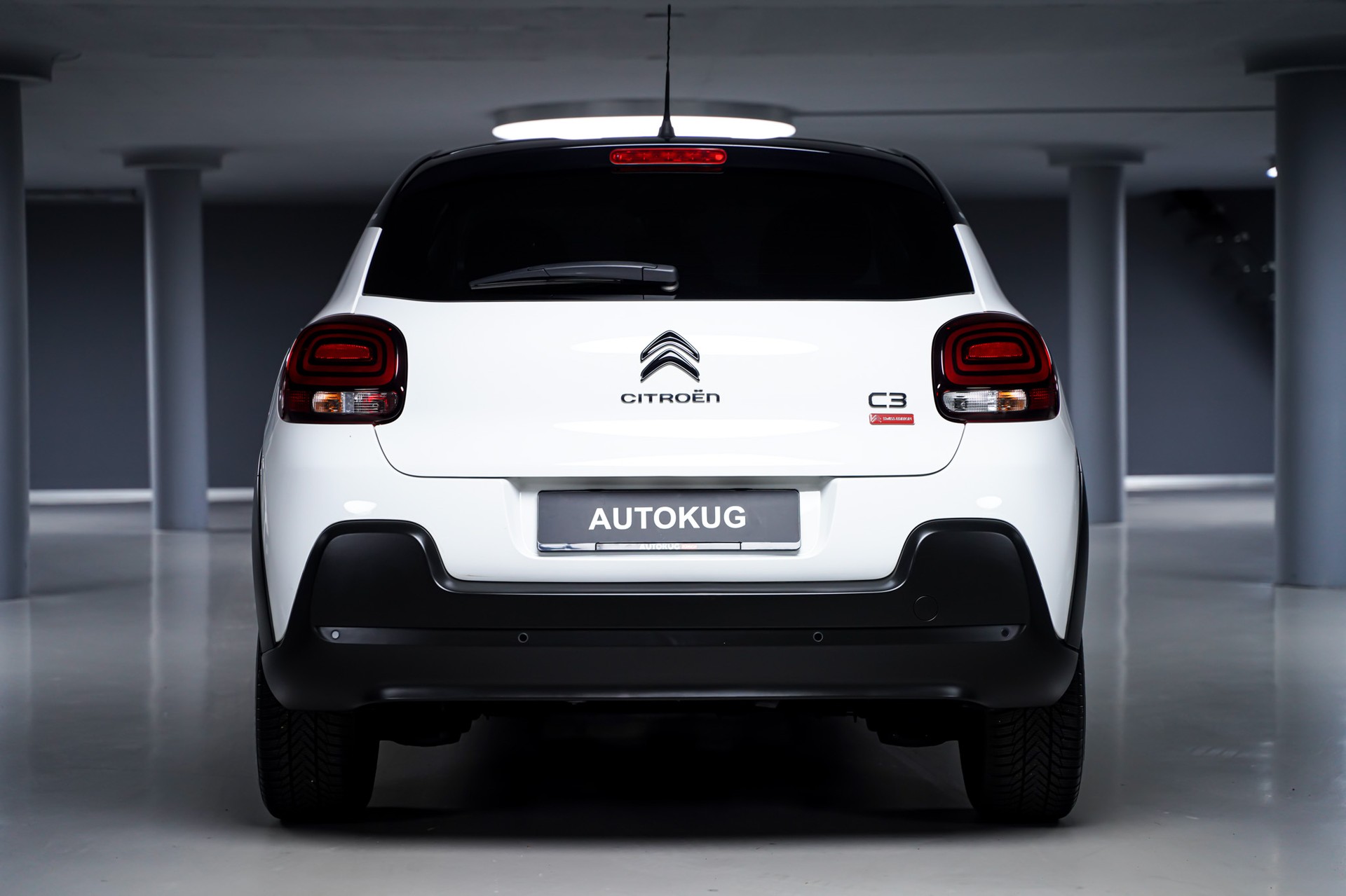 CITROEN C3 1.2i PureTech Swiss Edition-image-5