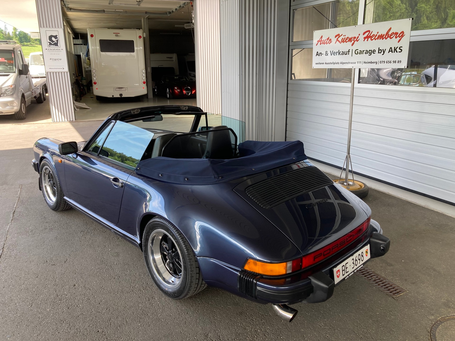 PORSCHE 911 Carrera Cabrio 3.2 G-Model-showroom-element-1