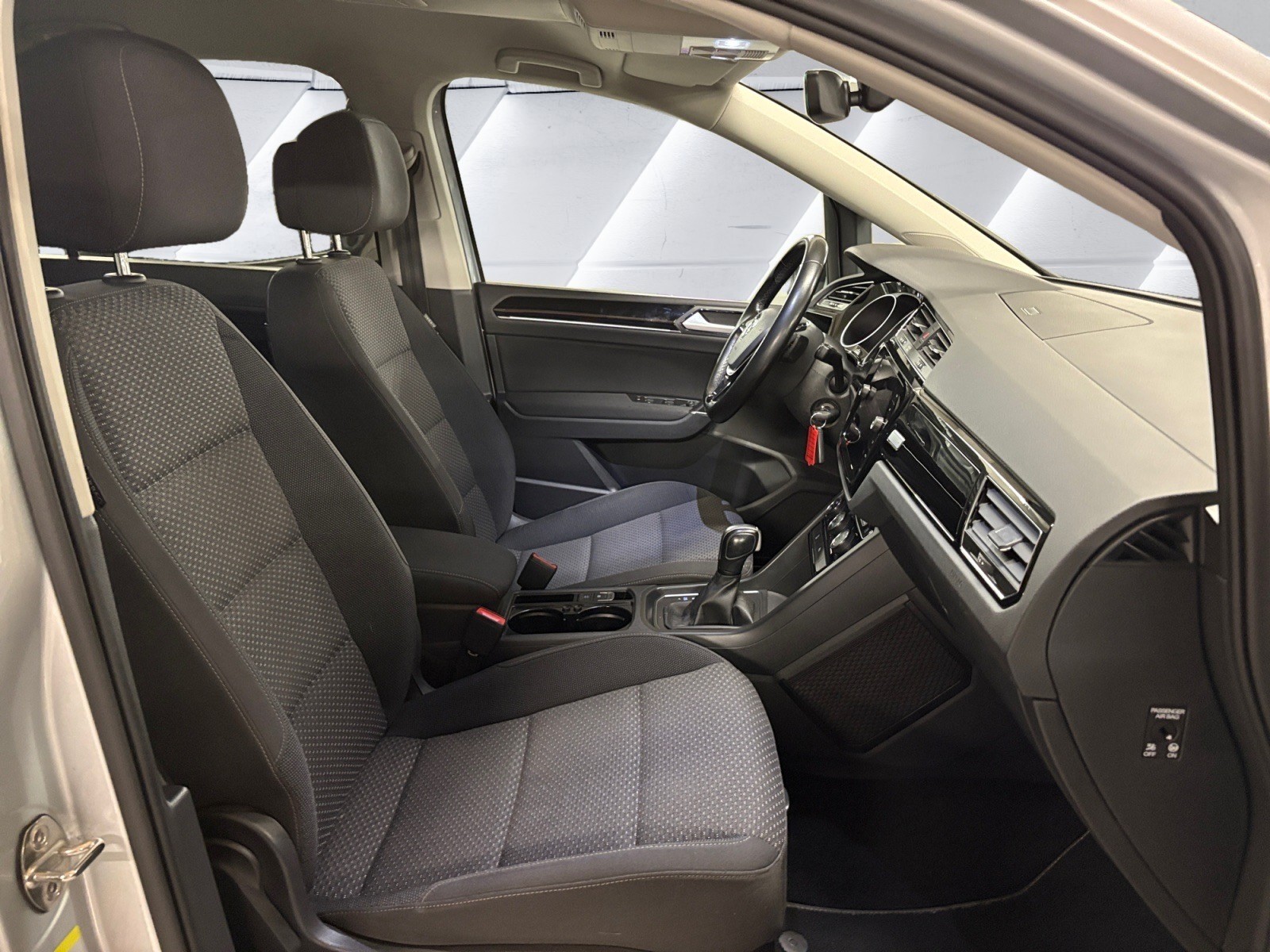 VW Touran 2.0 TDI BlueMotion Technology Comfortline DSG-image-13