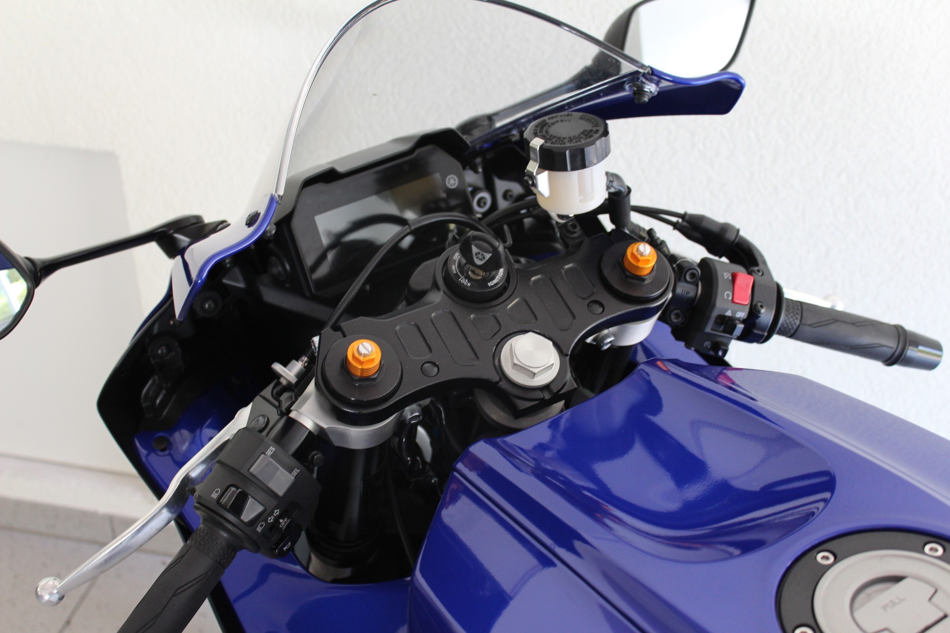 YAMAHA YZF-R7 (35kW)-image-7