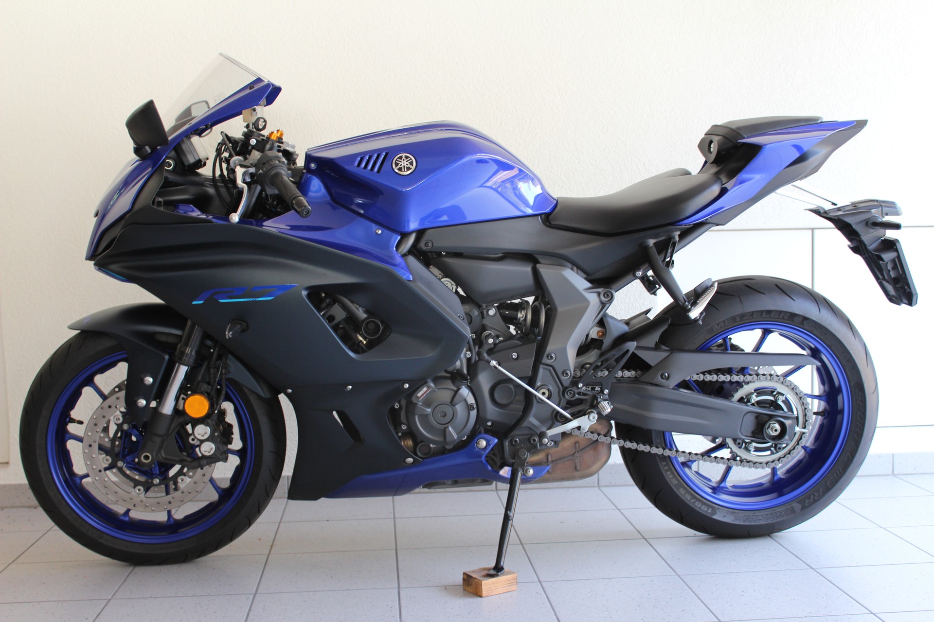 YAMAHA YZF-R7 (35kW)-image-4