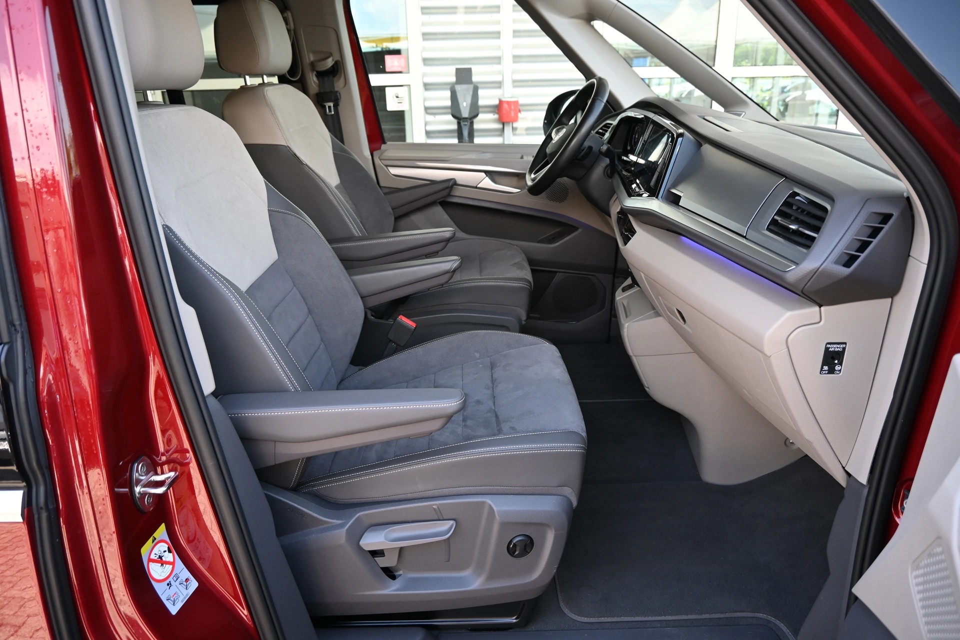 VW Multivan 2.0 TDI Style DSG Lang 7-Plätzer + AHK 2000kg-image-13
