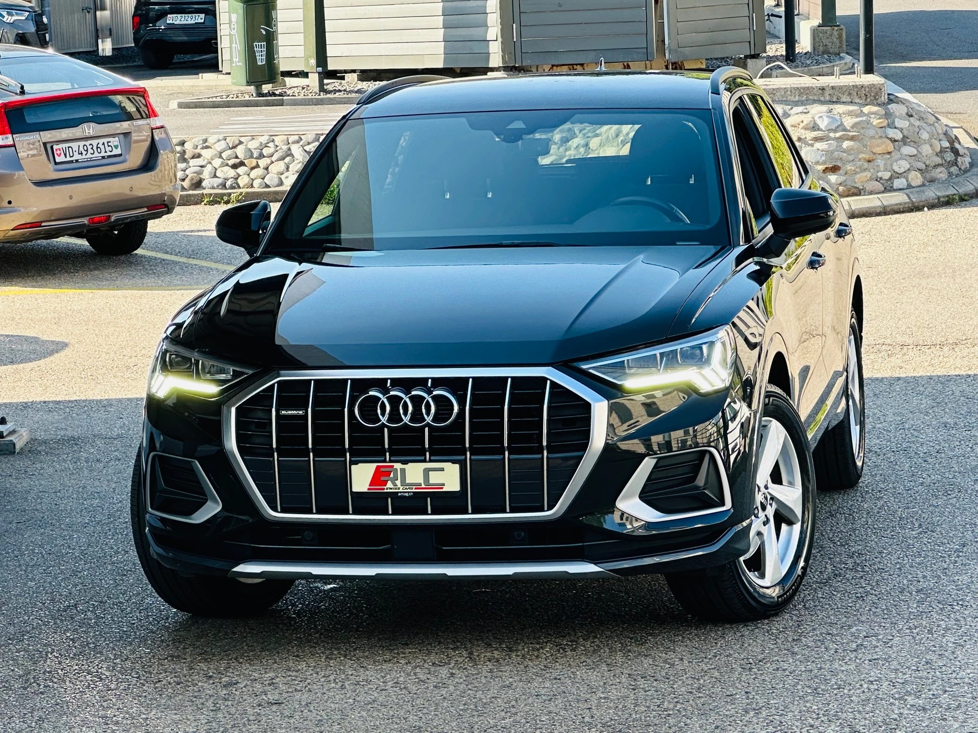 AUDI Q3 40 TDI advanced quattro S-tronic-showroom-element-1